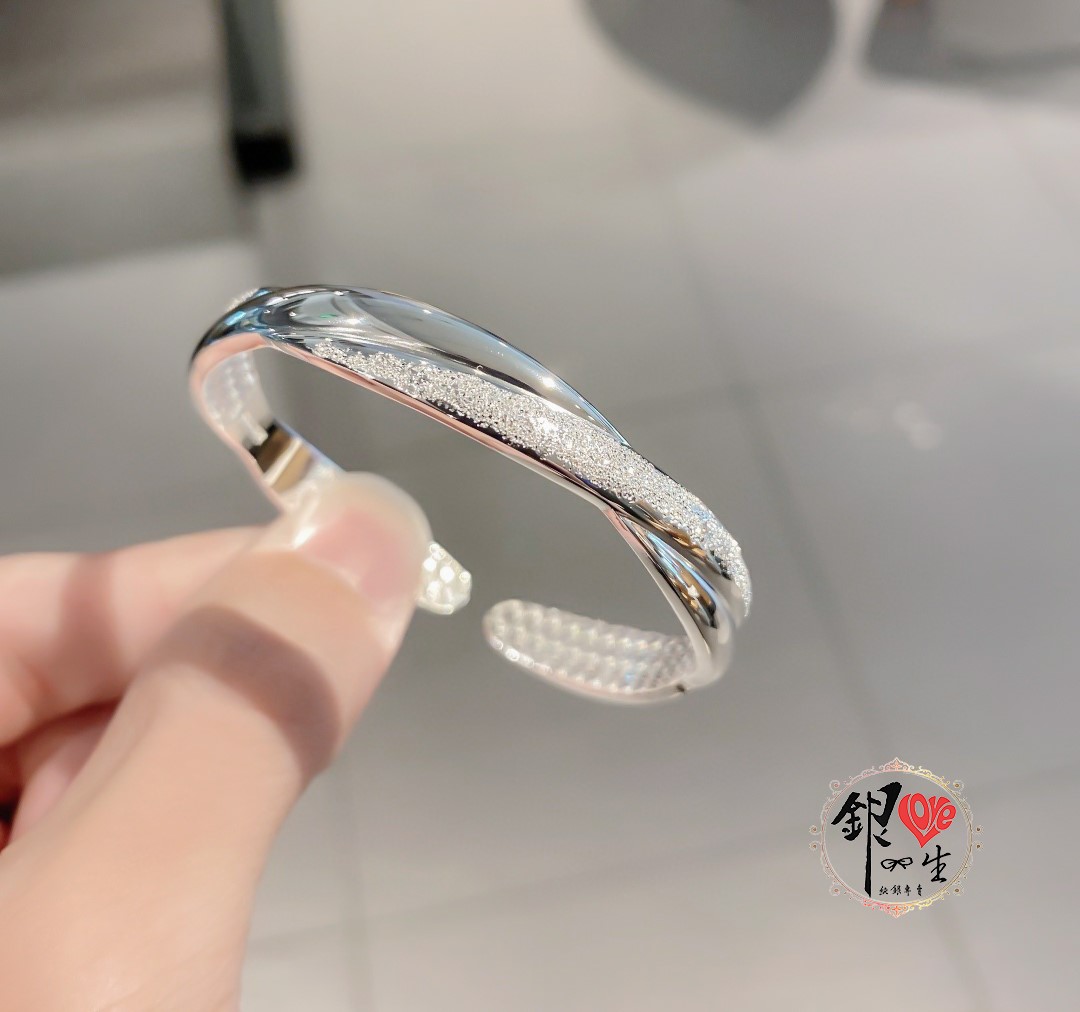 s999純銀 噴砂 麻花交織 手鐲