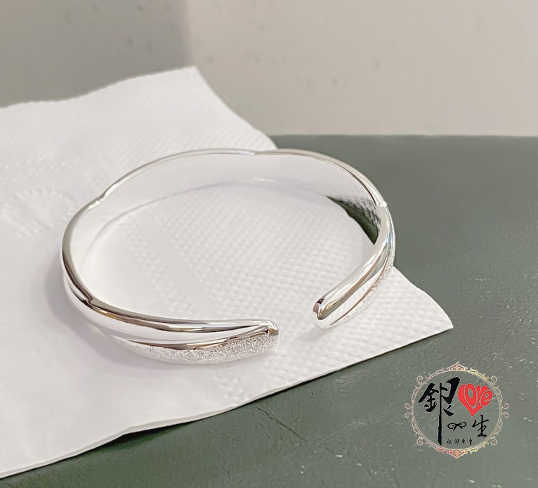 s999純銀 噴砂 麻花交織 手鐲