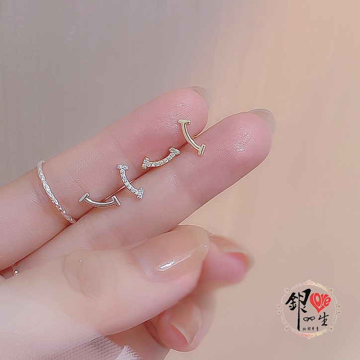 s925純銀 微笑 簡約 不對稱 耳環