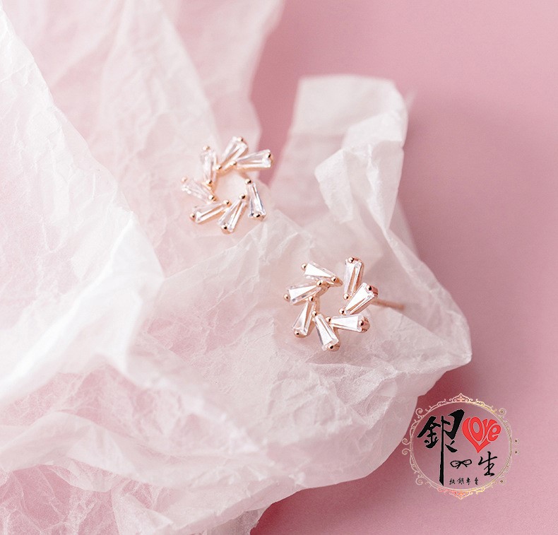 s925純銀 璀璨 旋轉花  耳針式 耳環