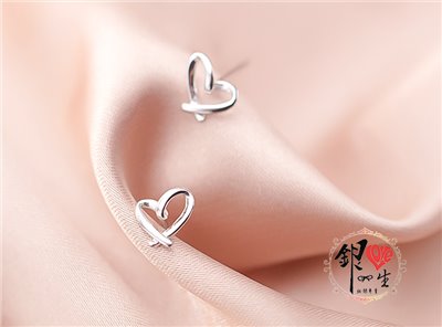 s925純銀  簡約簍空 愛心 耳釘式 耳環